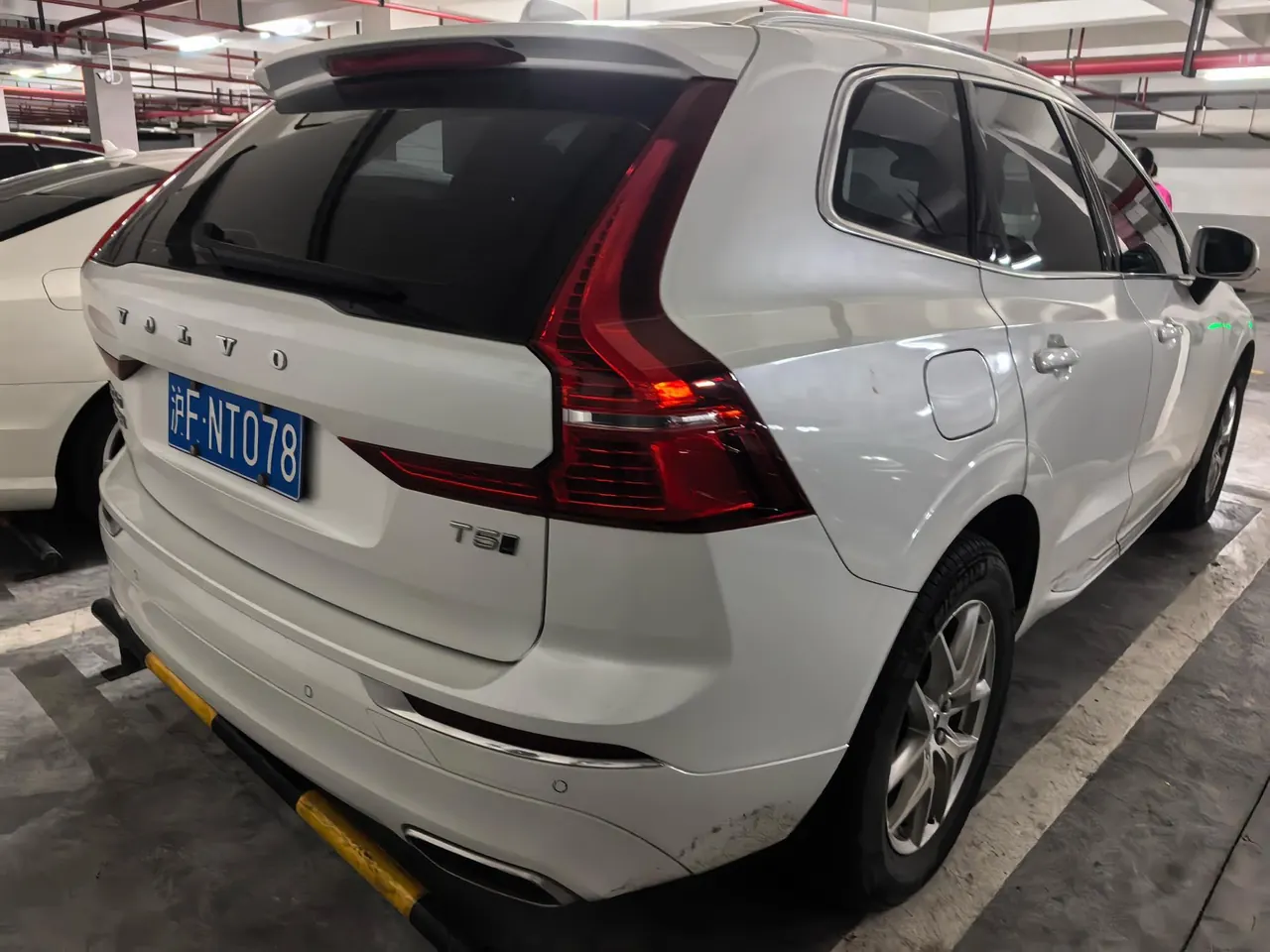 Volvo 2021 XC60 2.0T T5 4-wheel drive smart luxury automatic gear 4