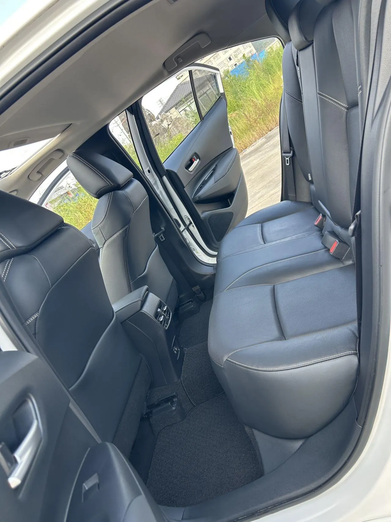 Toyota 2021 Corolla 1.2T Stepless Deluxe Edition Automatic Gear 4