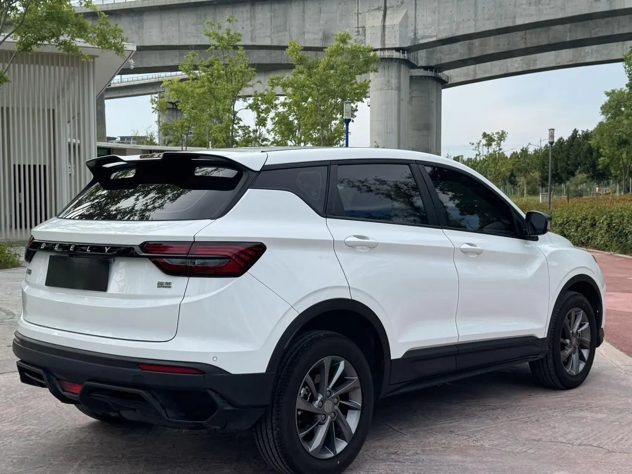 Geely 2025 Binyue 1.5 Stepless Super MAX Automatic Gear 4