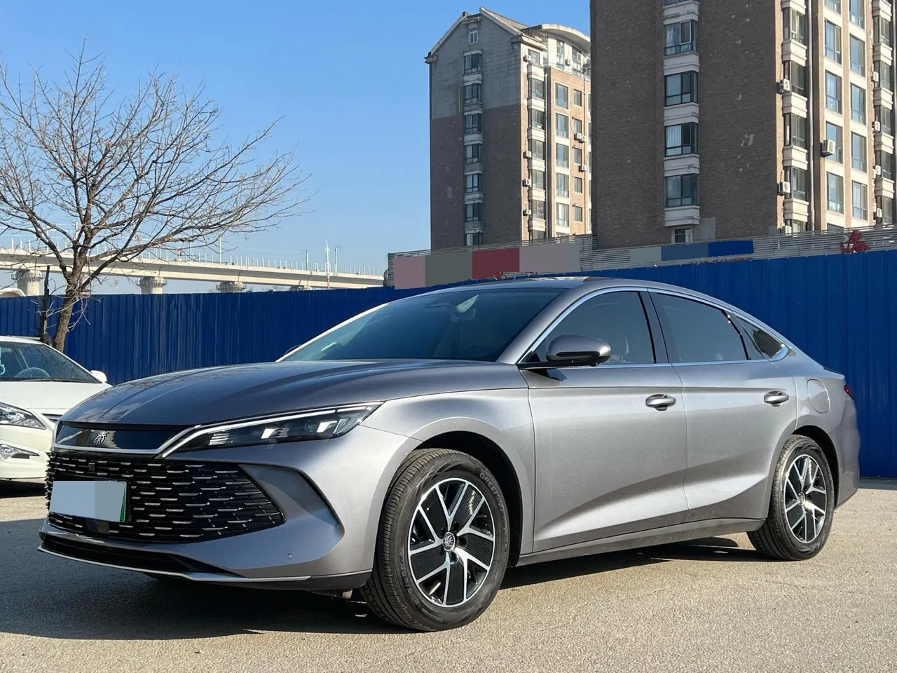 Open image lightbox: BYD 2025 Qin L DM-i 1.5 stepless smart driving version 80KM leading automatic gear