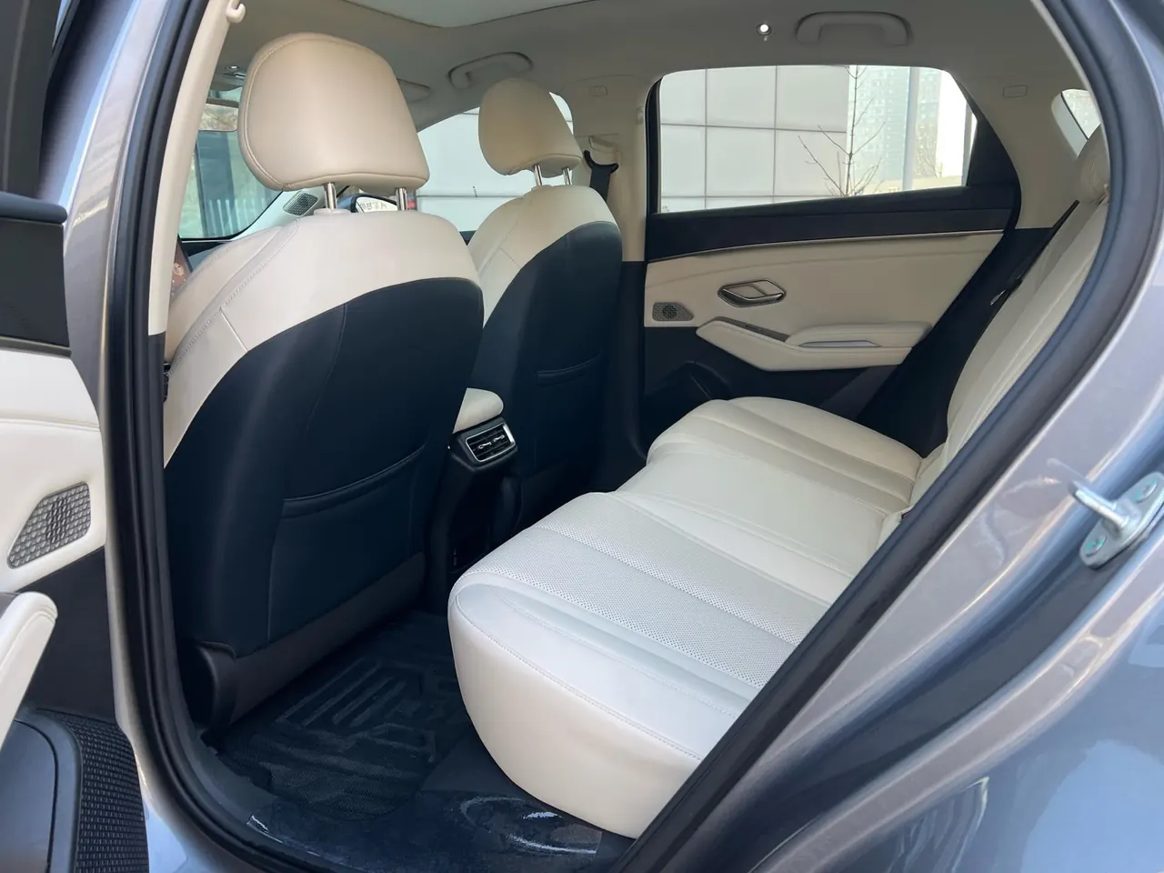 BYD 2025 Qin L DM-i 1.5 stepless smart driving version 80KM leading automatic gear 9