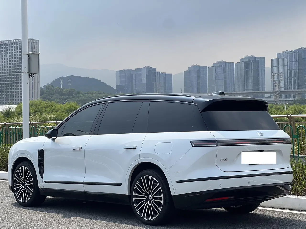 NIO 2026 ES8 6-seat executive deluxe automatic gear 7