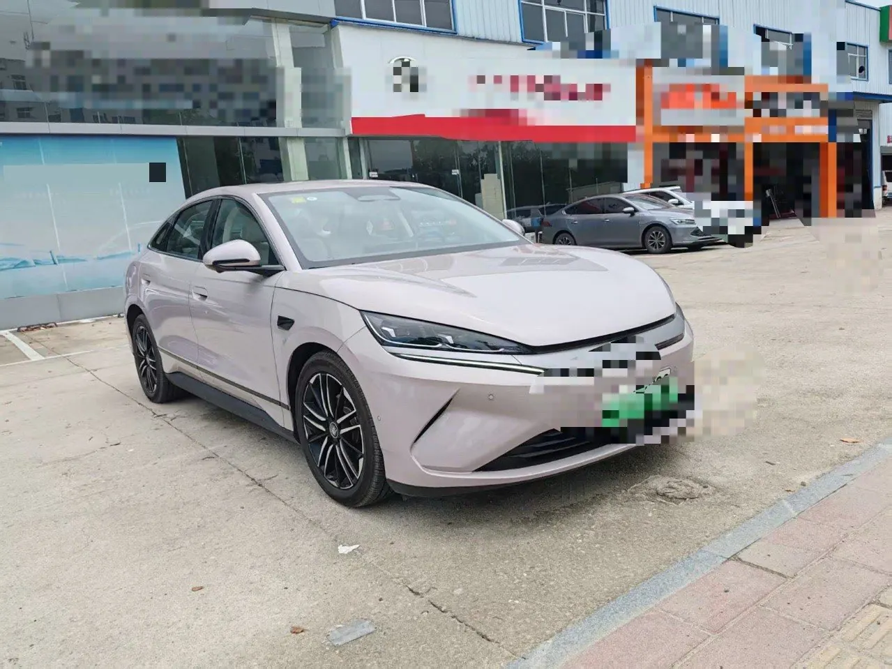 BYD 2025 Qin L EV 545KM Excellent Automatic Gear 3