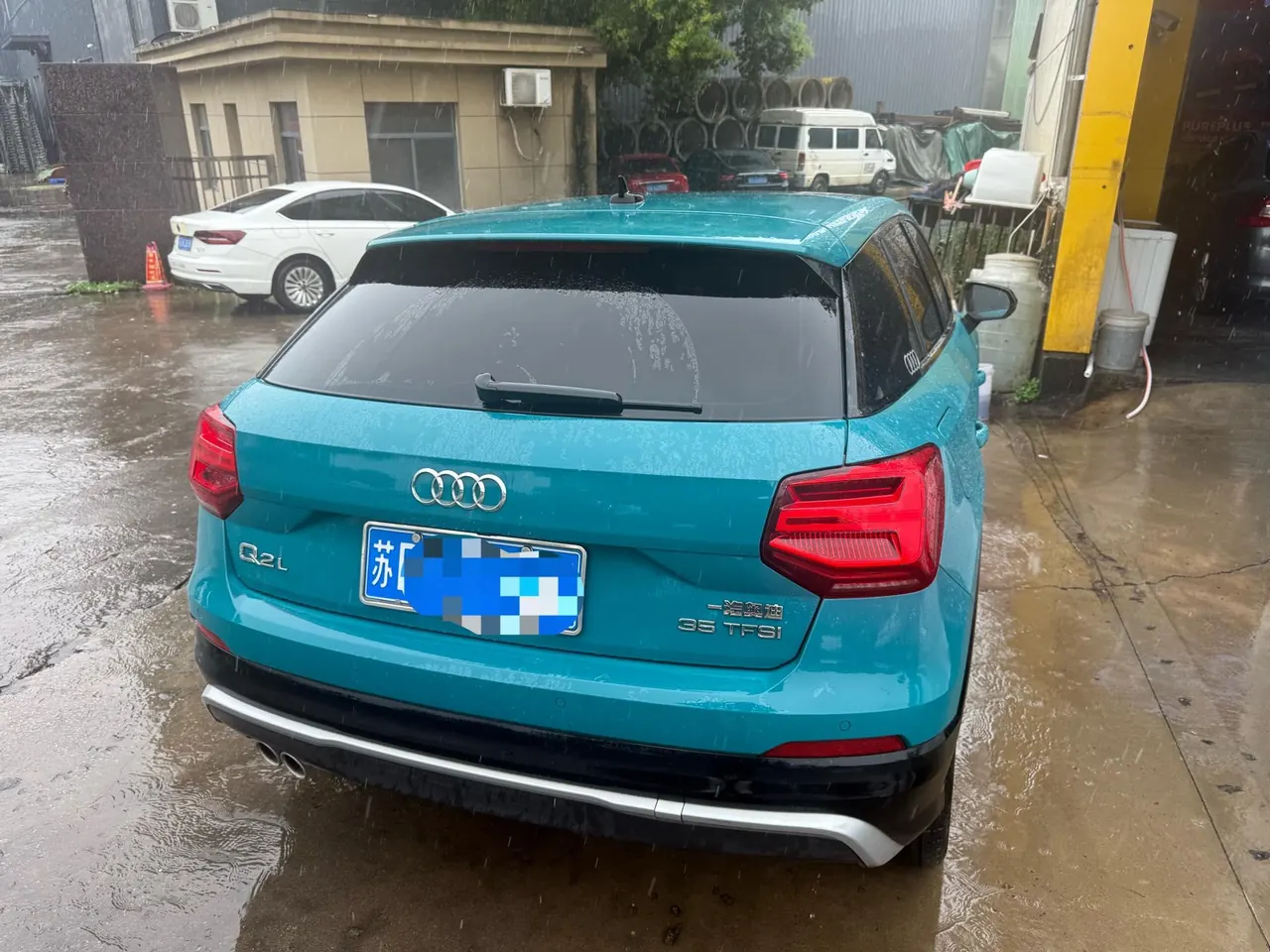 Audi 2020 Q2L 1.4TFSI 35TFSI Fashion Dynamic Automatic 3