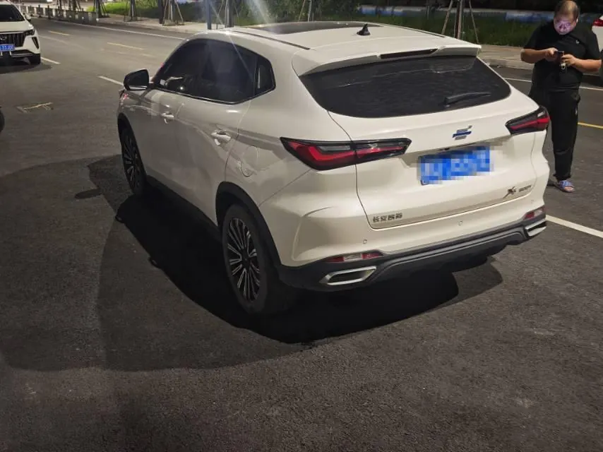 Oshan 2022 X5 1.5T chivalrous version of automatic gear 8
