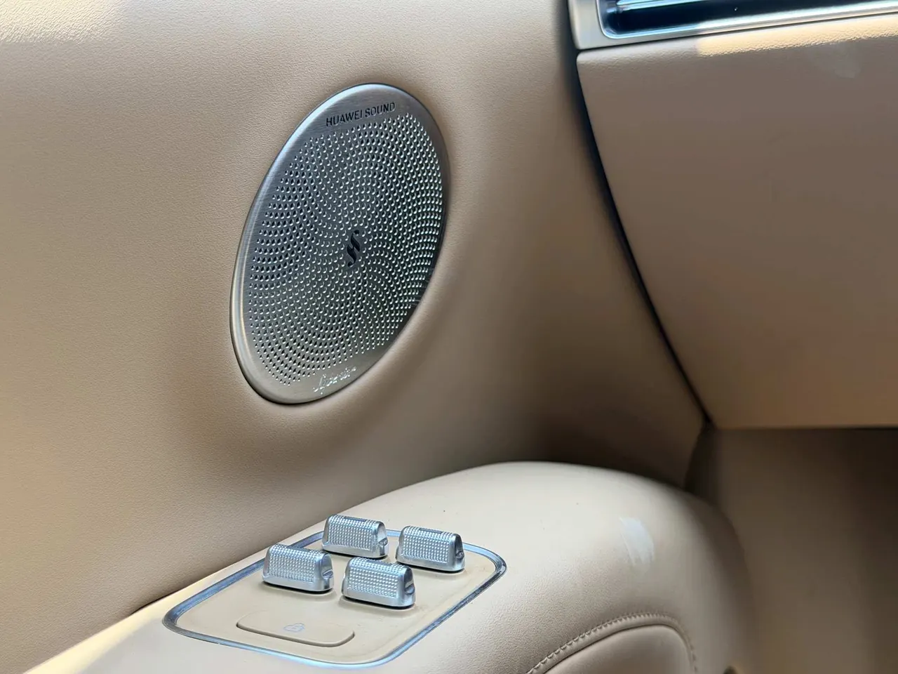 Luxeed 2026 S9 Ultra Rear Drive 53kWh Automatic 16