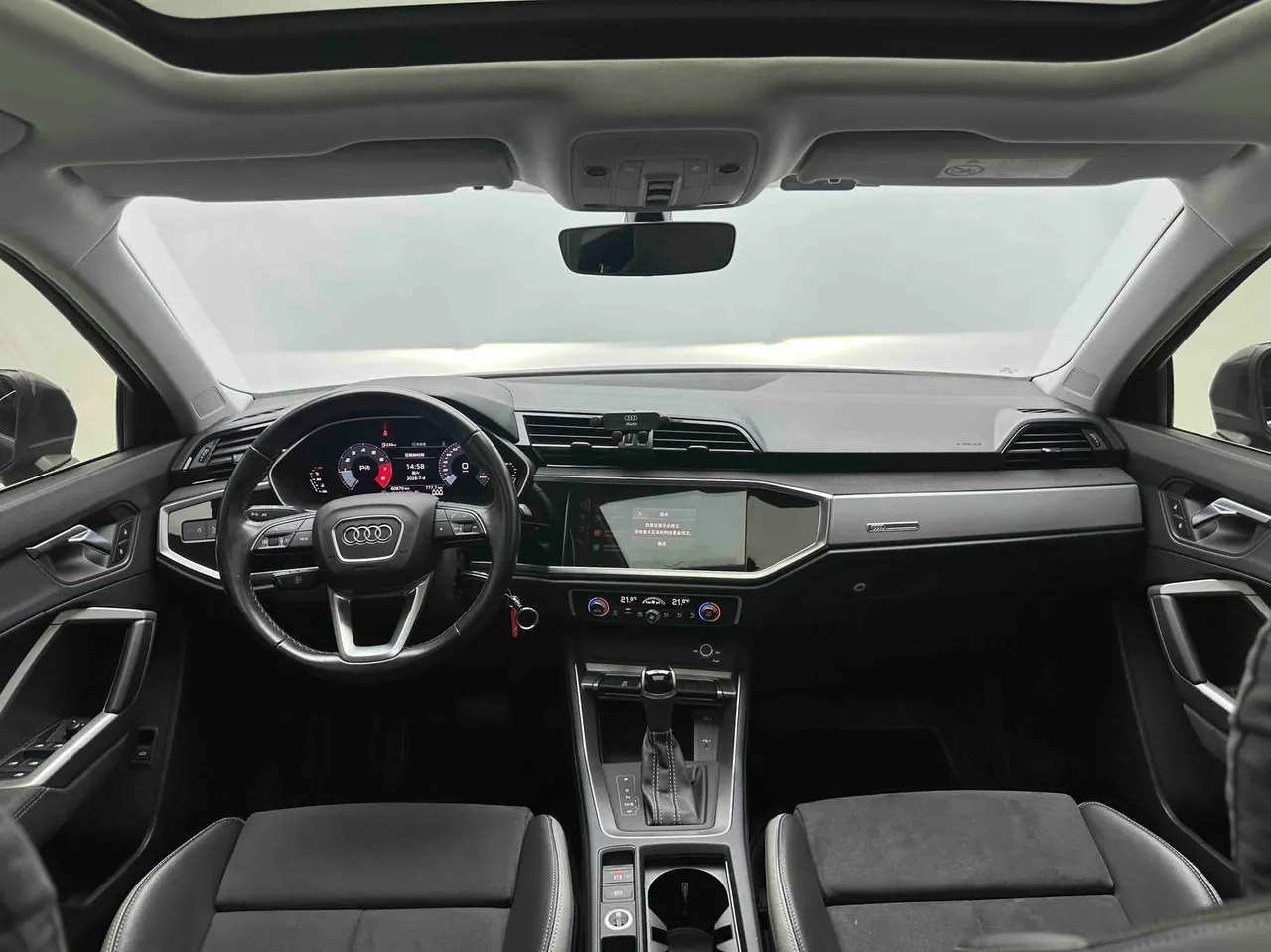 Audi 2022 Q3 1.4TFSI 35TFSI Aggressive Dynamic Automatic 5