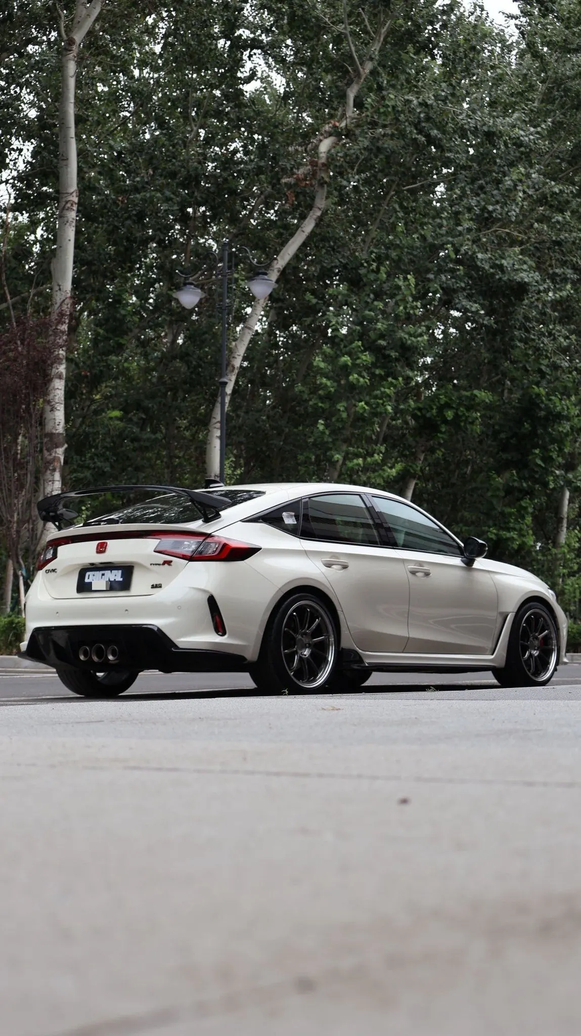 Honda Civic (Imported) 2023 Model Civic Type R 2.0T 420TURBO Manual Transmission 9