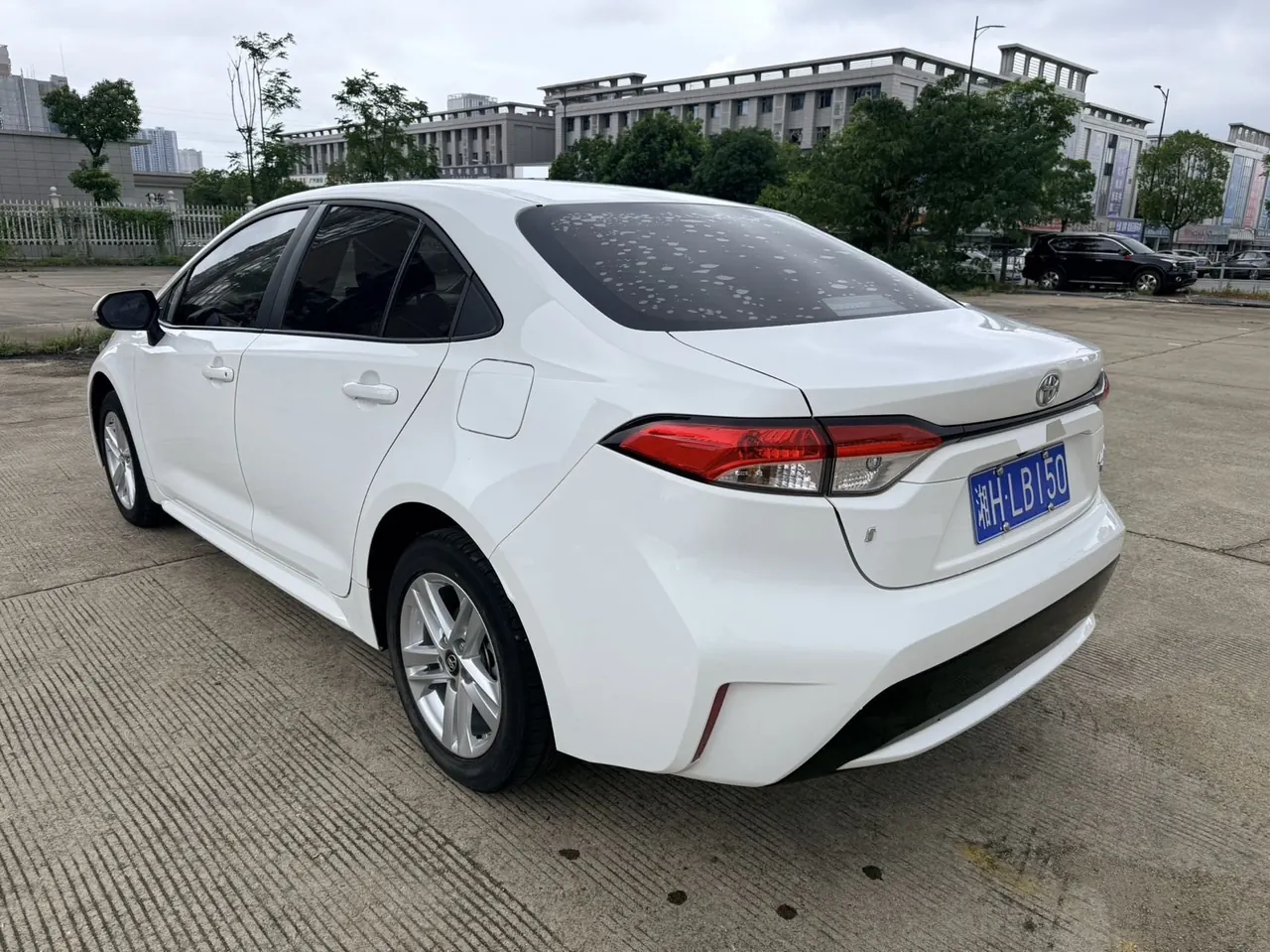 Toyota 2022 Lei Ling 1.2T Stepless 185T Deluxe Automatic Gear 4