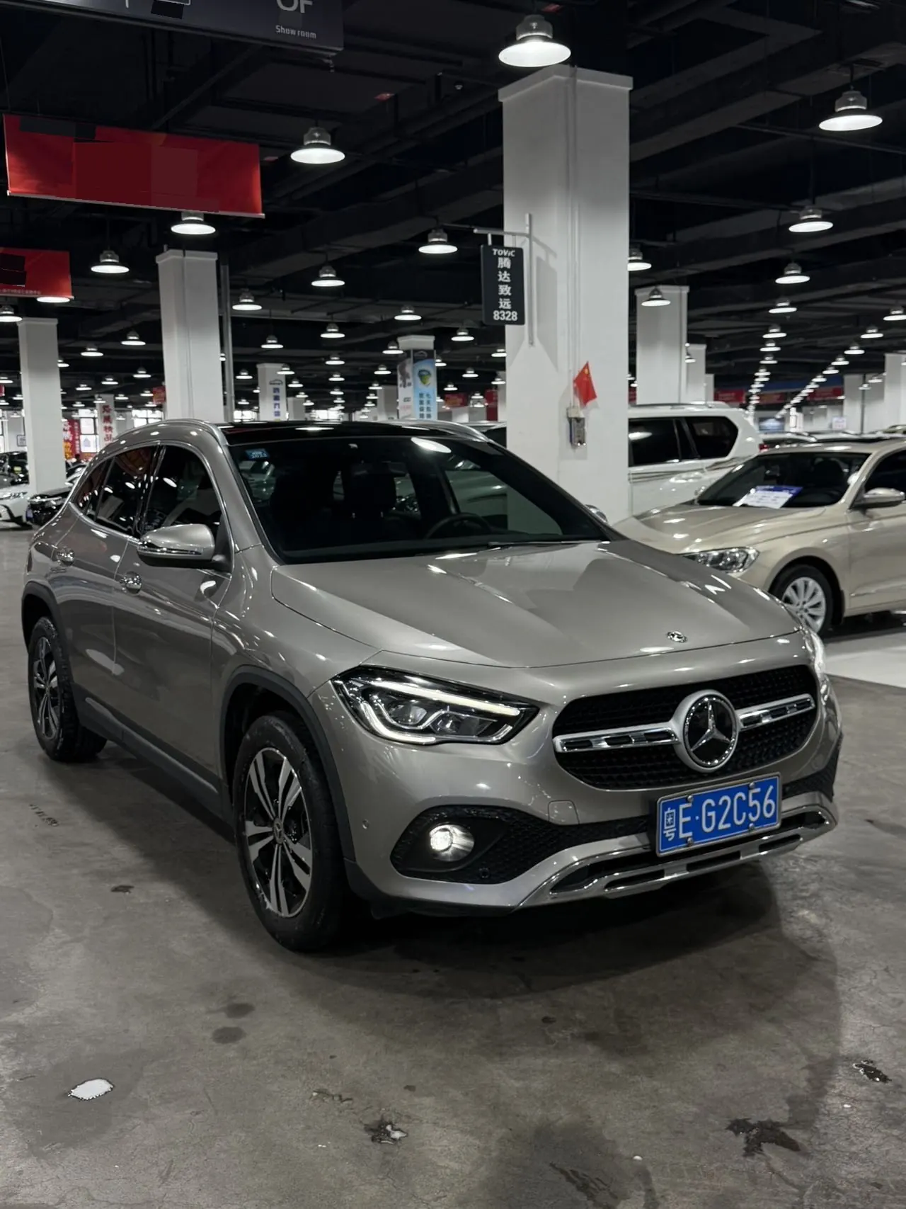 Mercedes Benz 2020 GLA 200 1.3T automatic gear 3