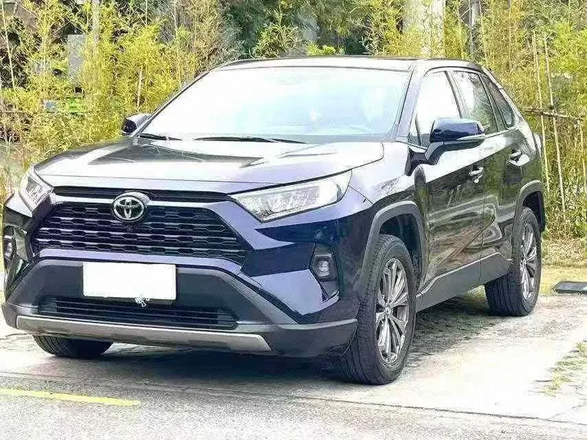 打开图片灯箱:Toyota 2023 RAV4 Rongbo 2.0 Stepless Two-Drive Fashion Plus Edition Automatic Gear