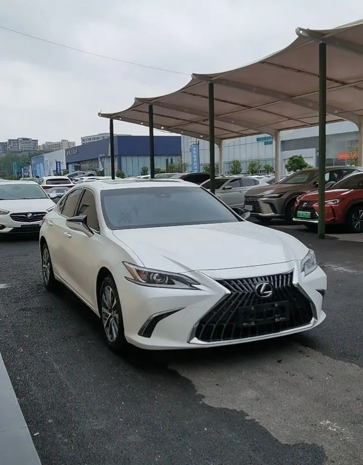 Lexus ES (Imported) 2023 ES200 2.0 Stepless Deluxe Edition Automatic Gear 2