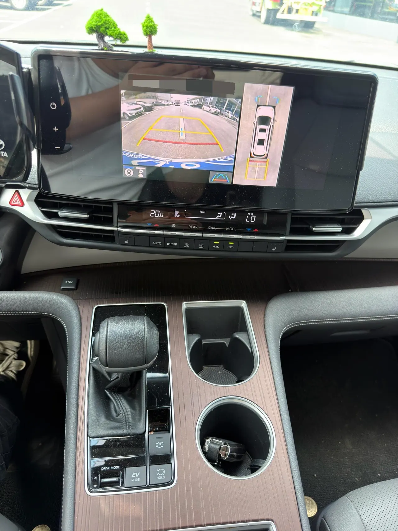 Toyota 2023 Grevia HYBRID 2.5 Stepless Premium PLUS Edition Automatic Gear 10