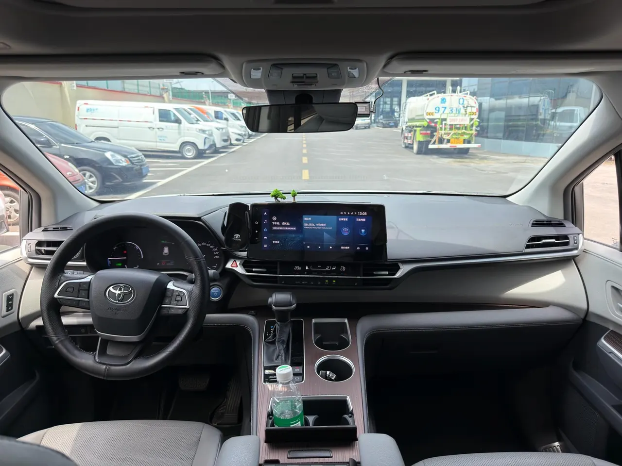 Toyota 2023 Grevia HYBRID 2.5 Stepless Premium PLUS Edition Automatic Gear 6