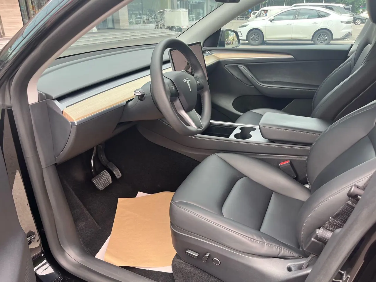 Tesla 2022 Model Y long endurance all-wheel drive version automatic transmission 3