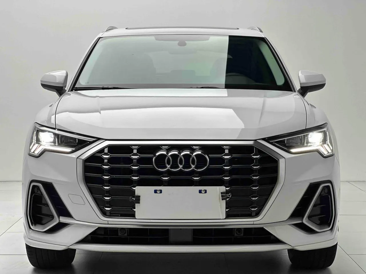 Audi 2022 Q3 1.4TFSI 35TFSI Fashion Dynamic Automatic 2