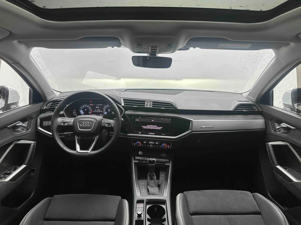 Audi 2022 Q3 1.4TFSI 35TFSI Fashion Dynamic Automatic 5