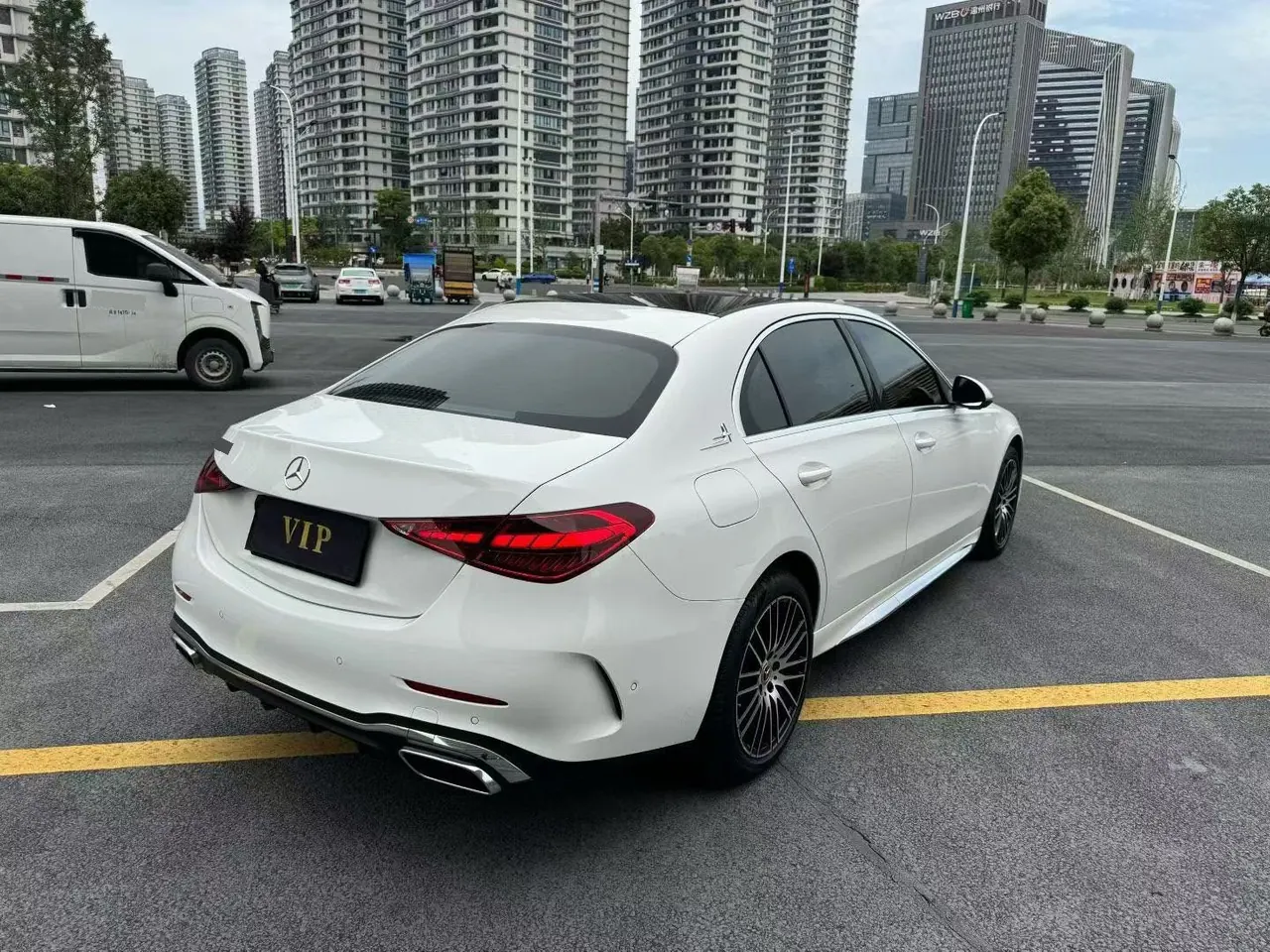 Mercedes Benz Class C 2023 C 260 L 48V 1.5T Automatic 5