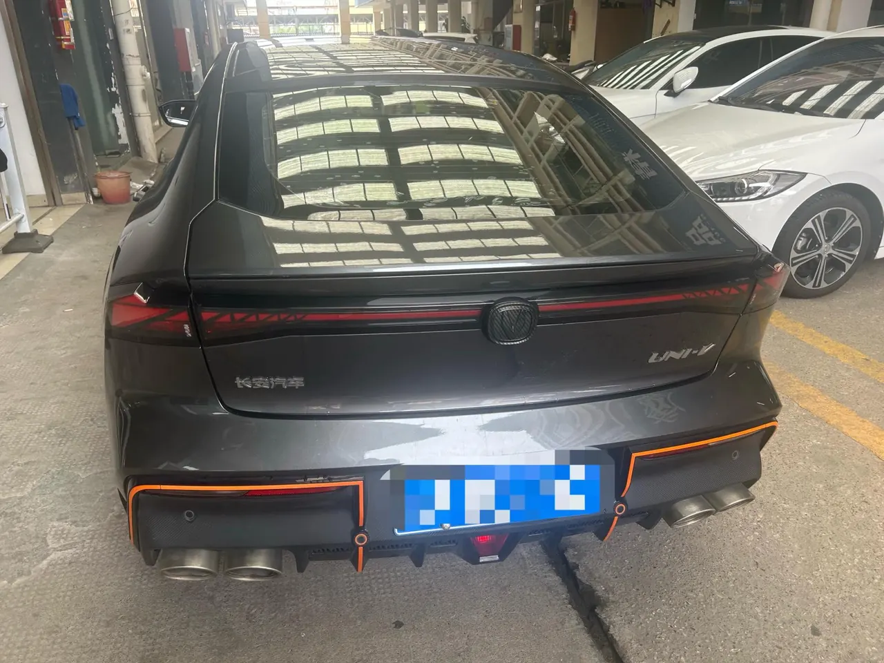 ChangAn 2023 UNI-V 1.5T Sports Edition Automatic 3