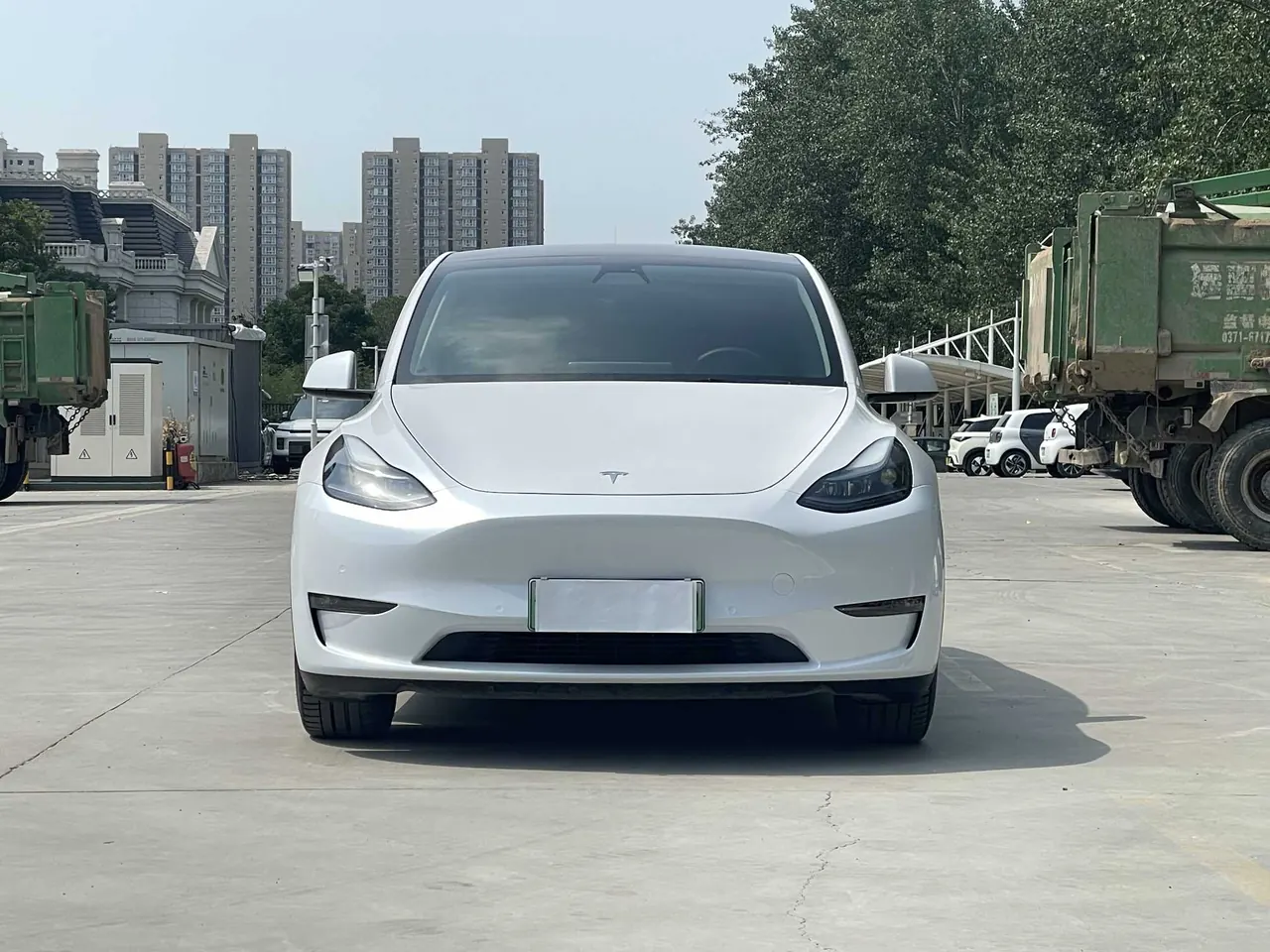 Tesla 2022 Model Y rear-wheel drive version (facelift) automatic gear 2