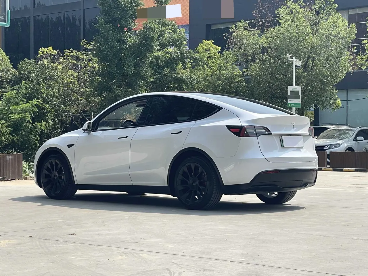 Tesla 2022 Model Y rear-wheel drive version (facelift) automatic gear 6