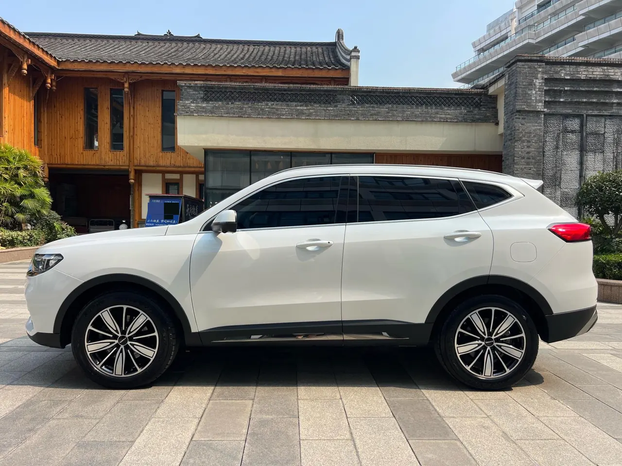 Haval 2023 H6 1.5T National Tide Champion Edition Automatic Gear 3