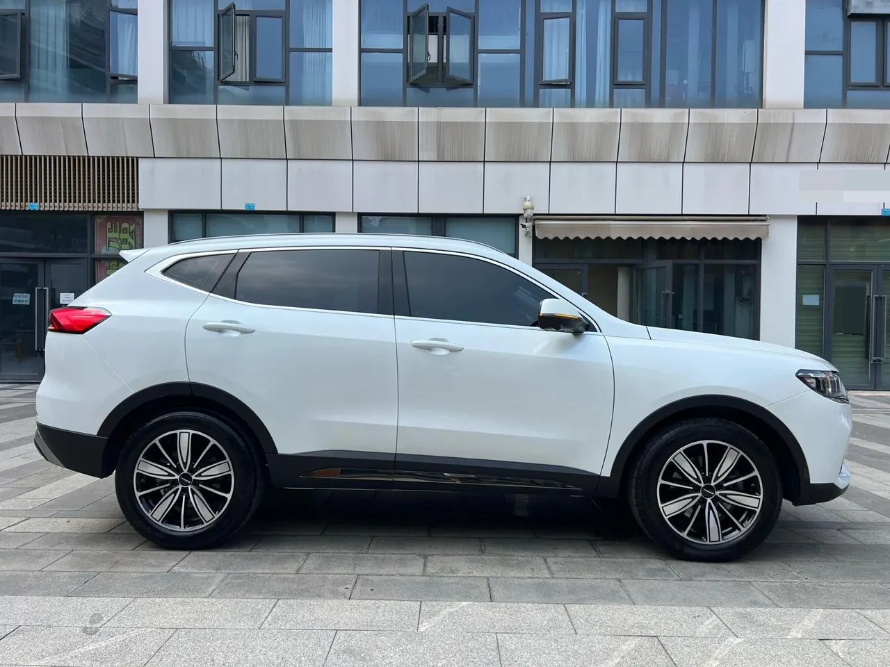 Haval 2023 H6 1.5T National Tide Champion Edition Automatic Gear 4