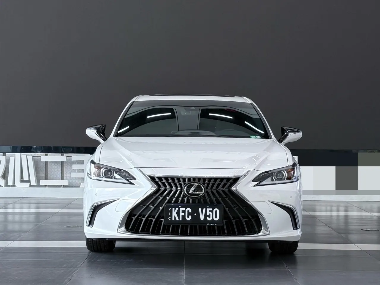 Lexus ES (Imported) 2023 ES260 2.5 Excellence Automatic Gear 2