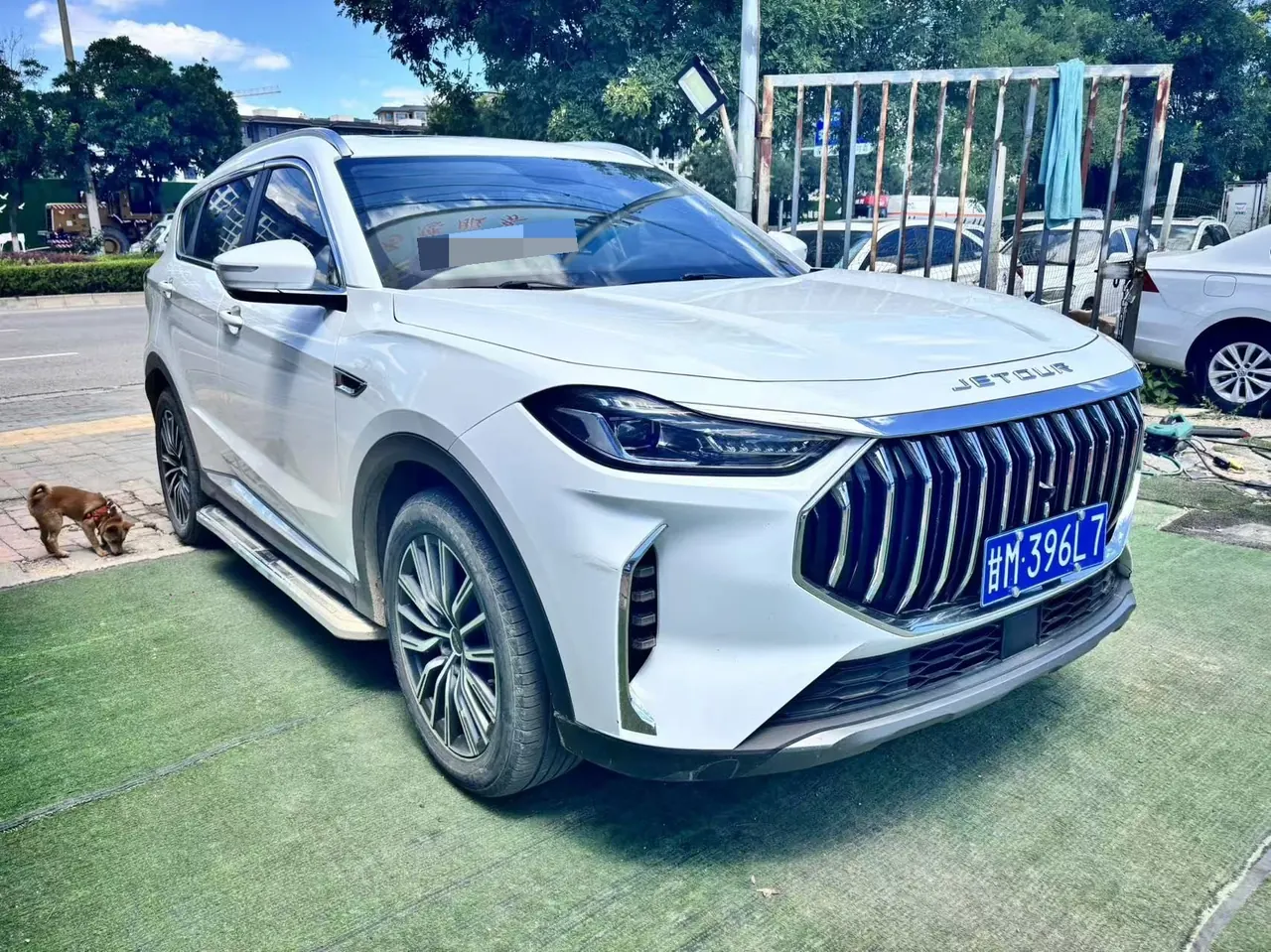 Jetour 2023 X70 PLUS 1.5T Brave PLUS5 Automatic Gear 2