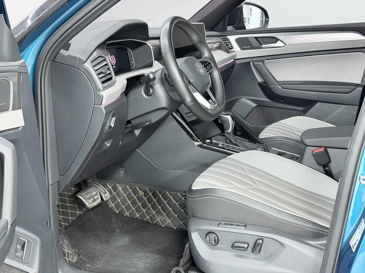Volkswagen 2023 Tanyue 2.0TSI 380TSI Four-wheel Drive R-Line Pro Smart Edition Automatic Gear 4