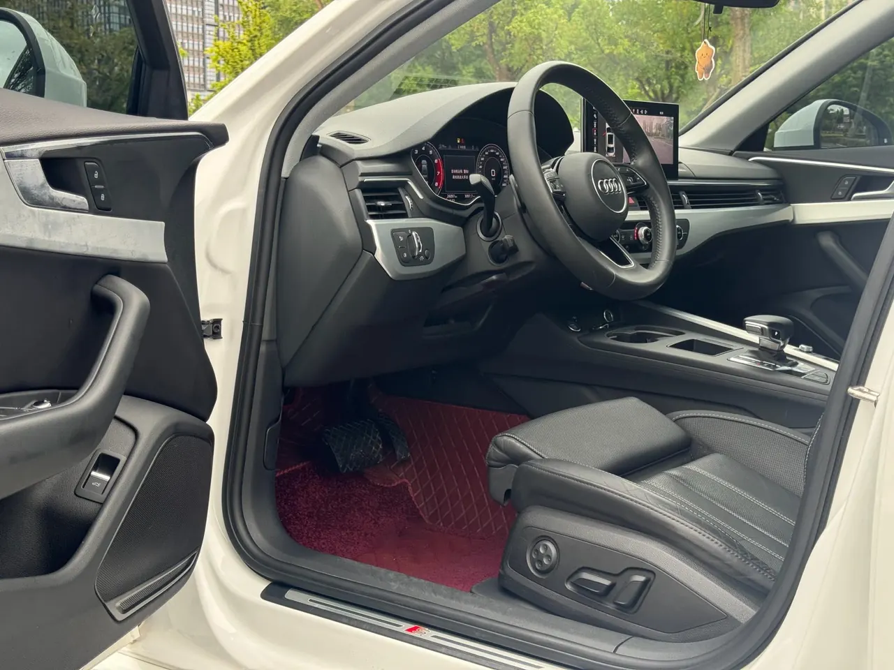 Audi 2020 A4L 2.0TFSI 40TFSI Fashion Dynamic Automatic 5