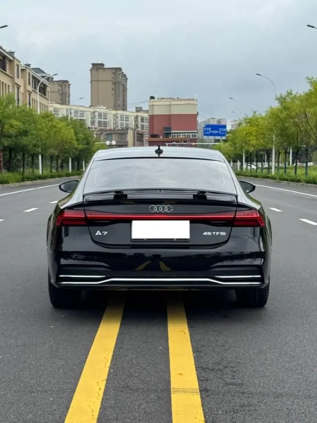 Audi A7 (Imported) 2020 A7 Sportback 2.0TFSI 45TFSI Exclusive Automatic Gear 8