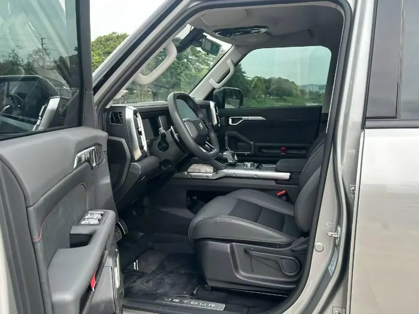 Jetour 2023 Traveler 2.0T Four-wheel Drive Crossing Automatic Gear 7