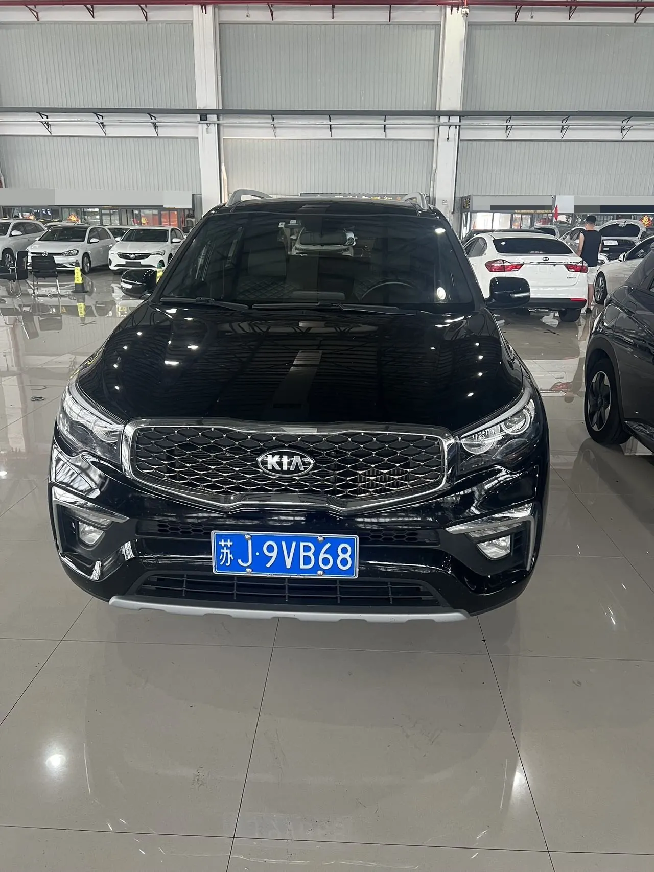 Kia 2020 KX7 2.0T two-wheel-drive GL 7-seater automatic 2