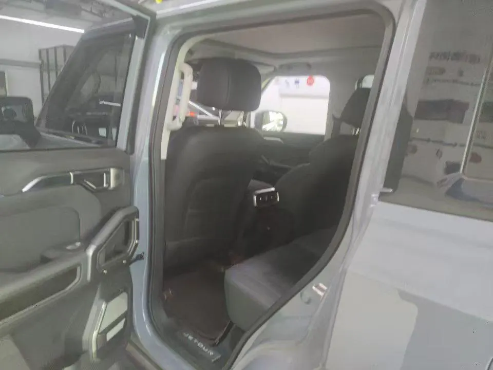 Jetour 2023 Traveler 2.0T Four-Wheel-Drive Cross-Country PRO Automatic 6