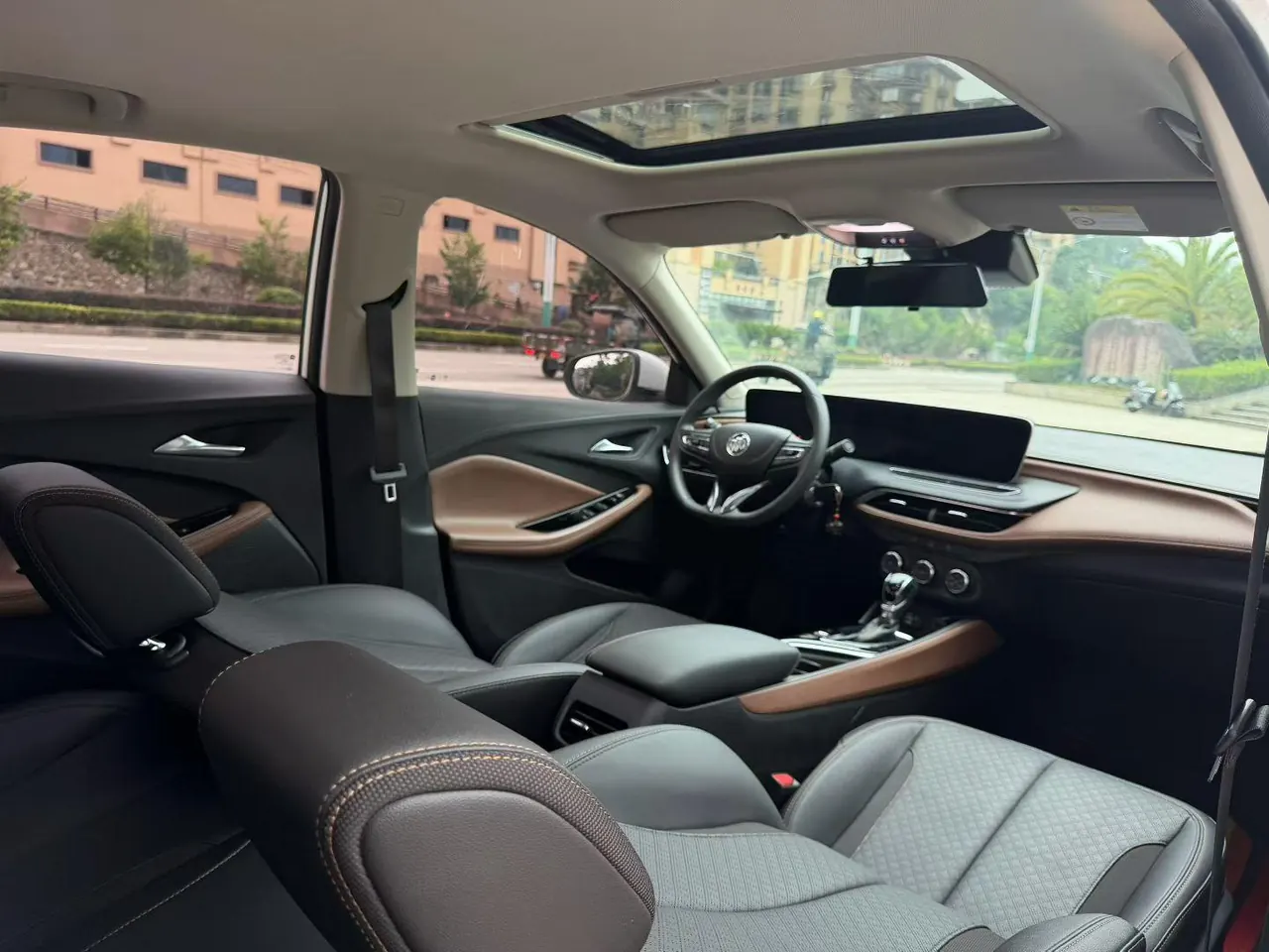 Buick 2023 Weilang Pro 1.5T Stepless Music Edition Automatic Gear 5