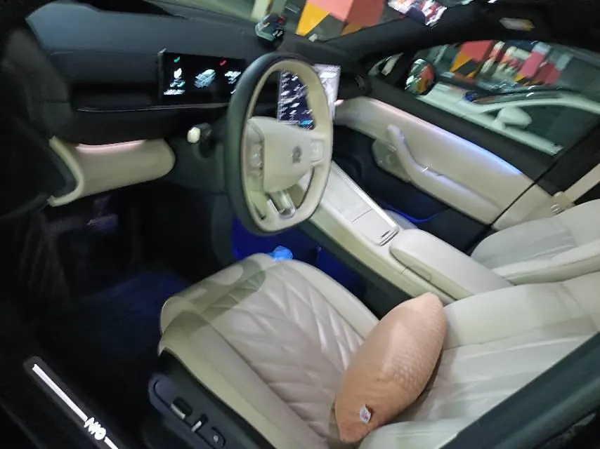 NIO 2025 ES6 75kWh automatic gear 7