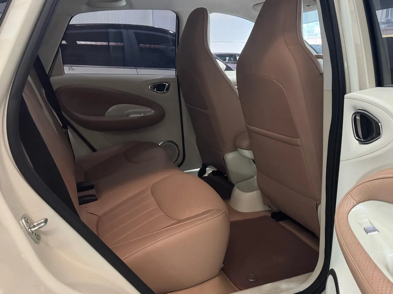 WuLing 2025 Plantronics 333km Enjoy Automatic Gear 4