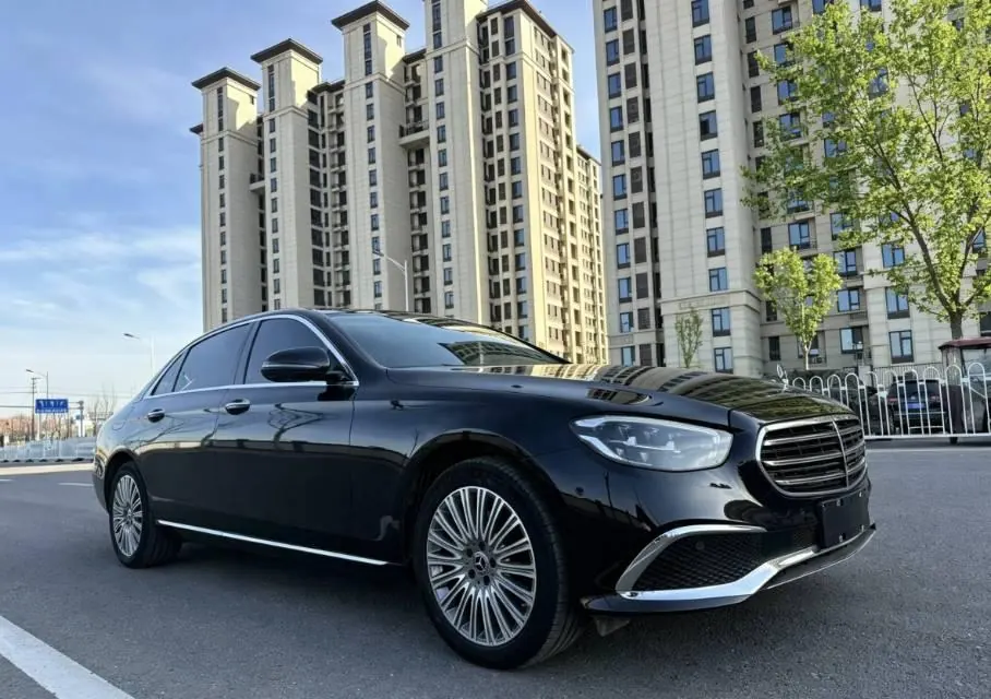 Mercedes Benz E Class 2023 E 300 L 2.0T Luxury Automatic Gear 3