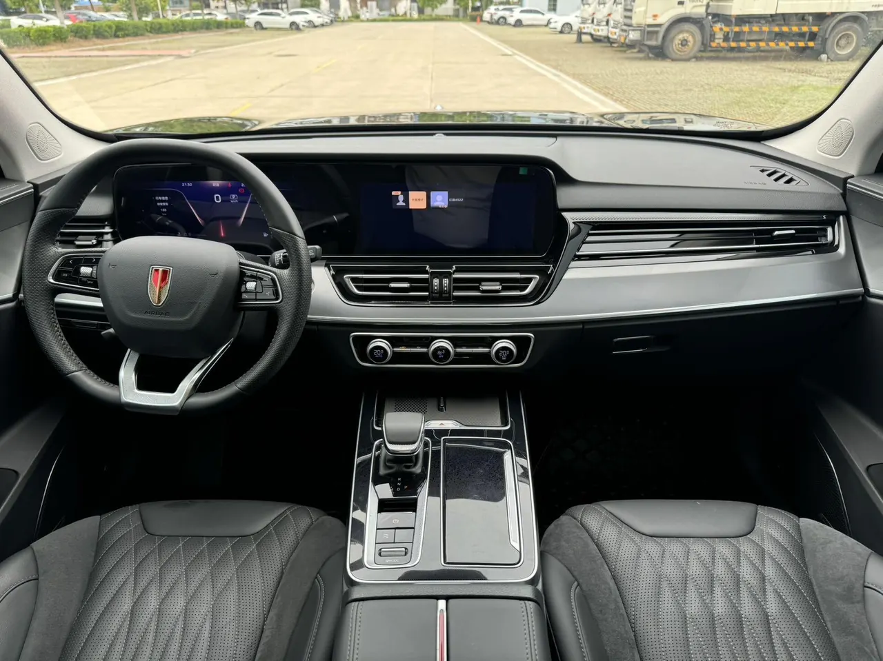 HongQi 2023 HS5 2.0T 4-wheel drive flag enjoy Pro version automatic gear 5