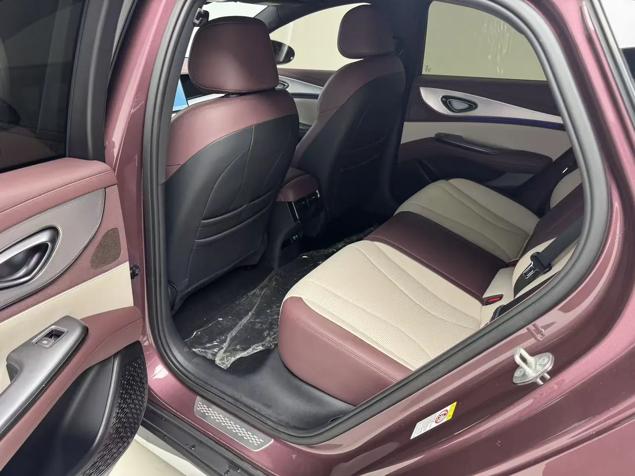BYD 2025 seals 07 DM-i 1.5 stepless 125km luxury automatic gear 5