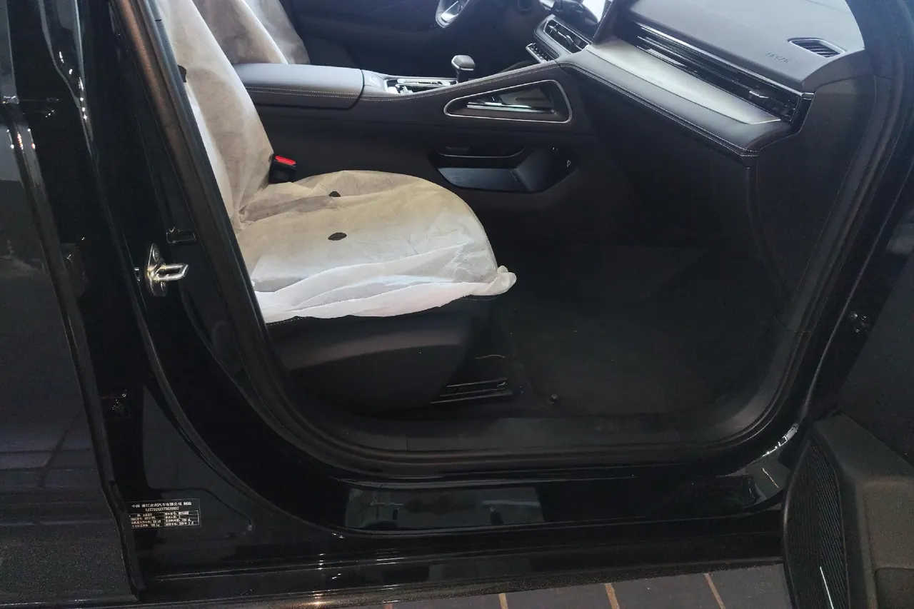 Geely 2026 xingrui 1.5TD oriental obsidian soaring version automatic gear 3