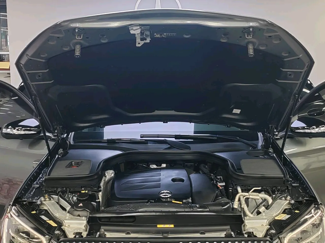 Mercedes Benz GLC (Imported) 2020 GLC 260 Coupe 4MATIC 2.0T Automatic 16