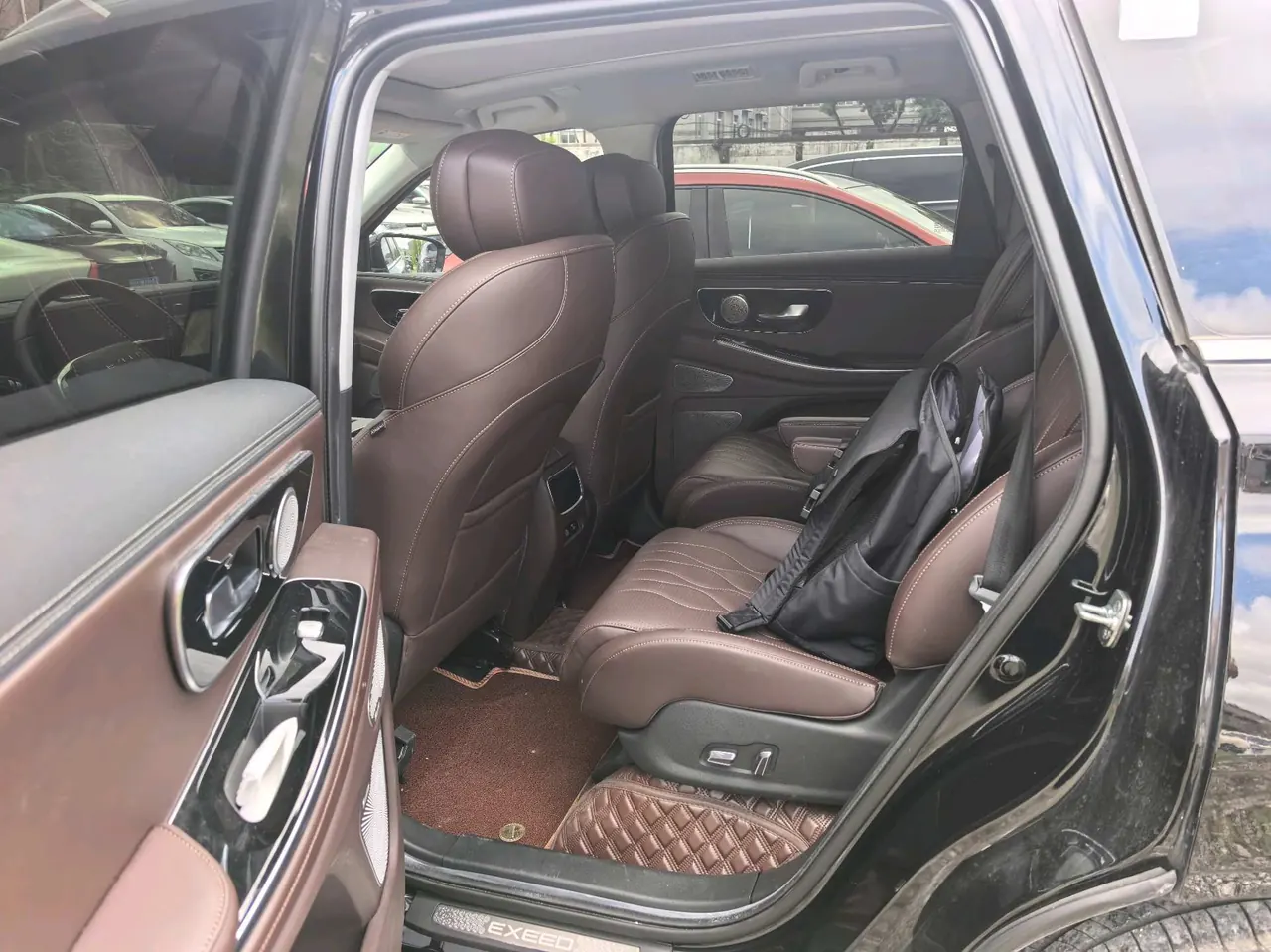 Xingtu 2023 Lanyue 2.0T 400T Two-Drive Xingrui Edition 6-seat Automatic Gear 3