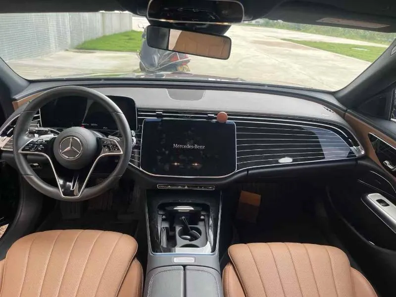 Mercedes Benz E Class 2026 E 260 L 48V 2.0T Classic Edition (Modified) Automatic Gear 5