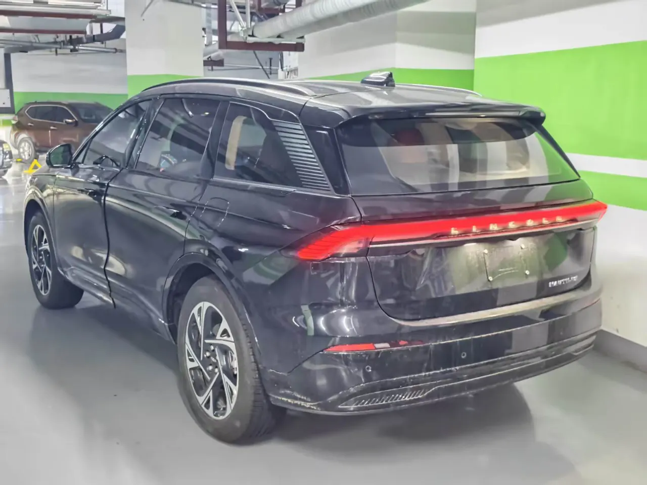 Lincoln 2025 Navigator 2.0T Stepless Four-wheel Drive Zunyi Hybrid Edition (Modified) Automatic Gear 4