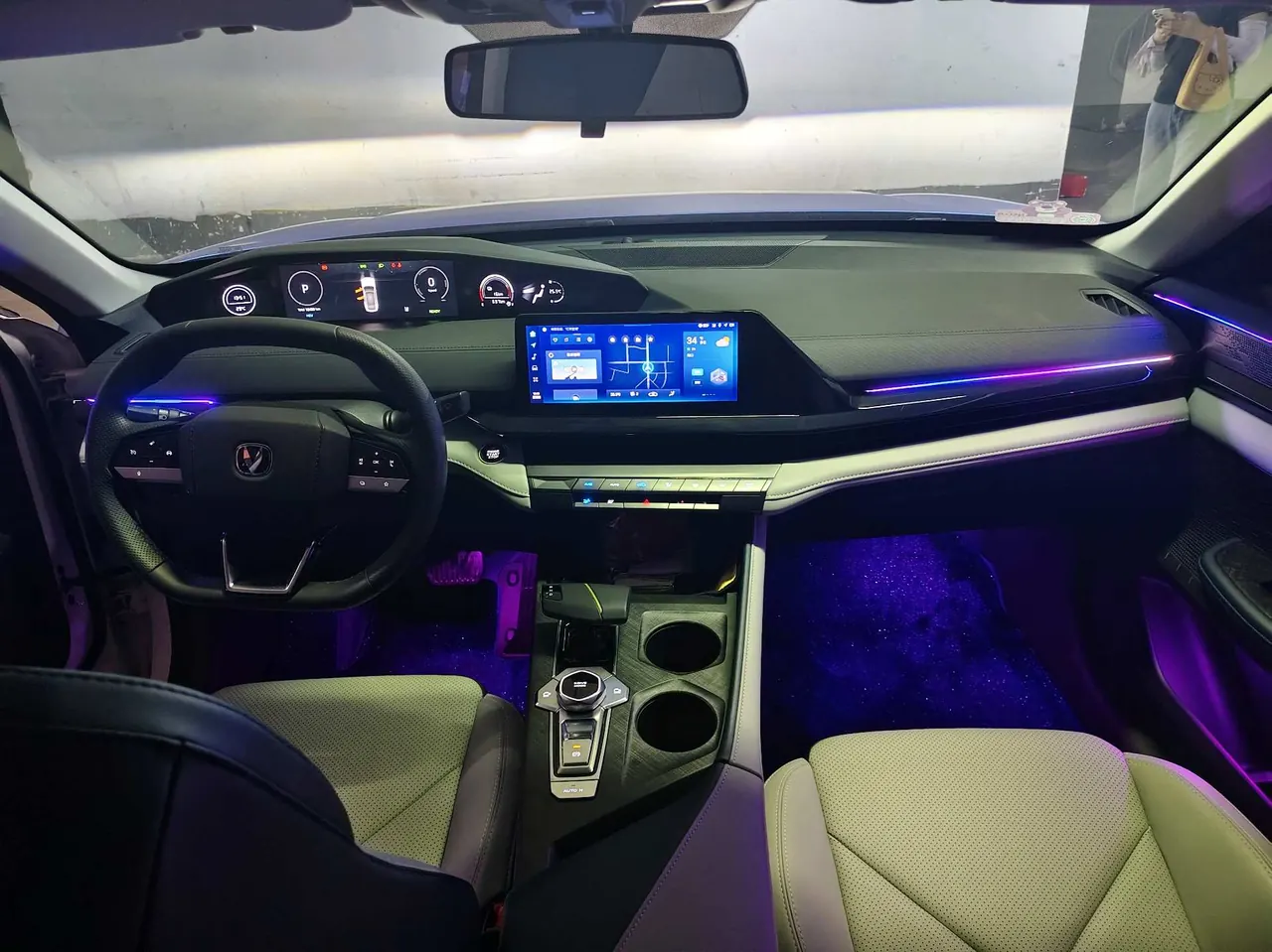 ChangAn 2023 UNI-V Smart Electric iDD 1.5T 113km Smart Fun (Fast Edition) Automatic Gear 5