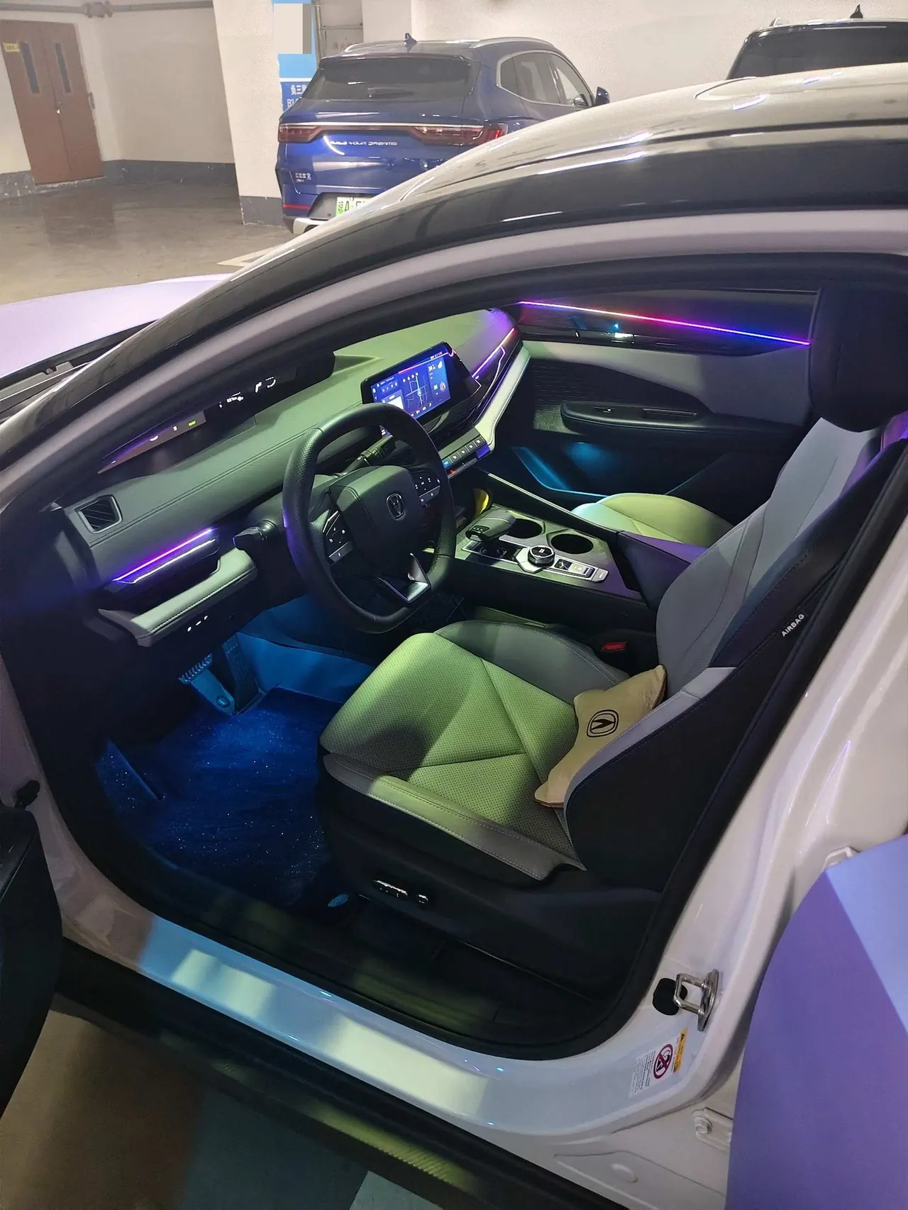ChangAn 2023 UNI-V Smart Electric iDD 1.5T 113km Smart Fun (Fast Edition) Automatic Gear 6