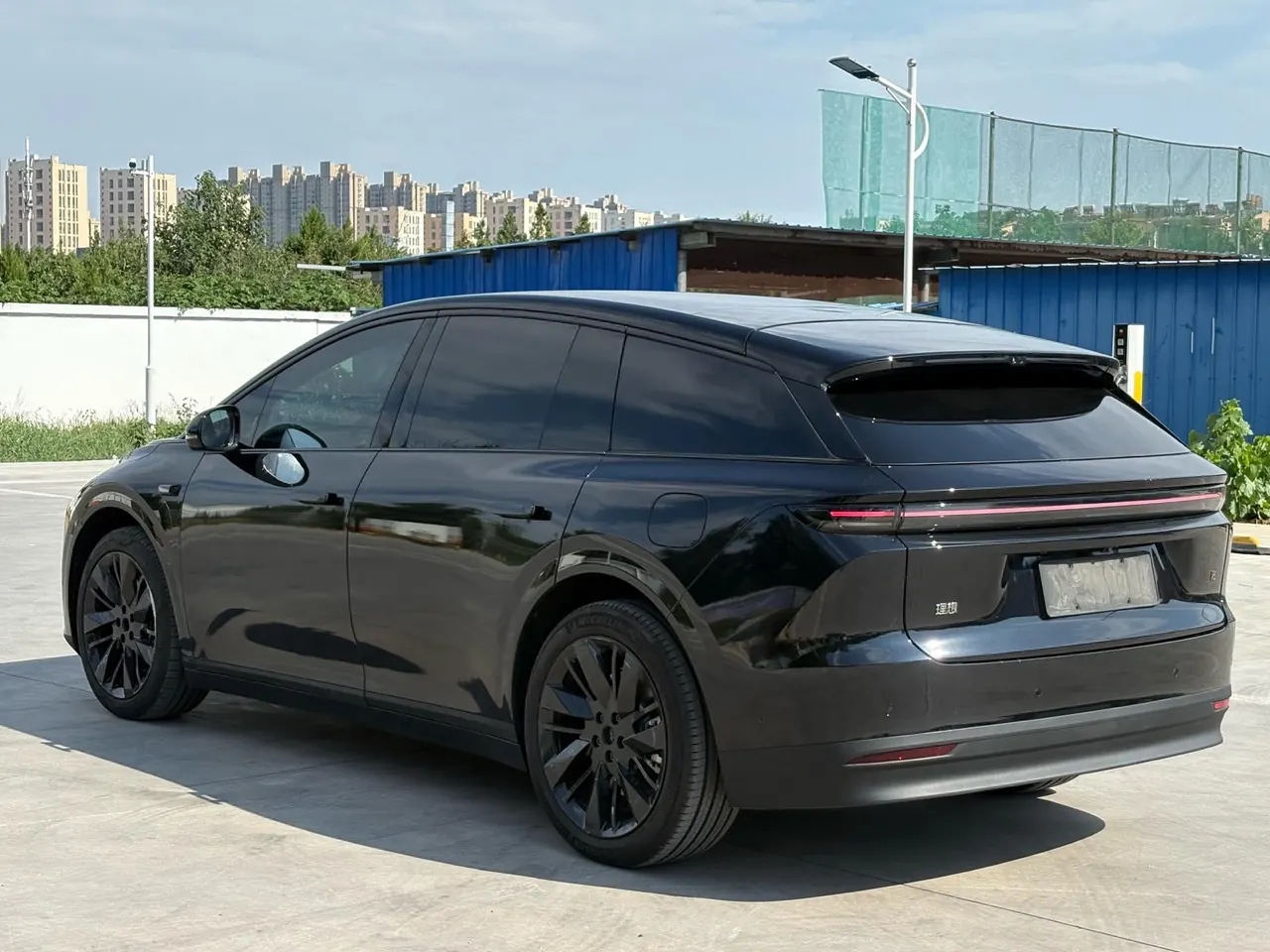 Li 2025 i6 four-wheel drive basic automatic transmission 7