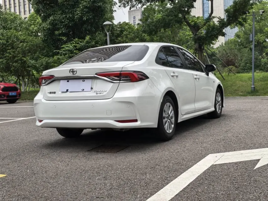 Toyota 2025 Corolla Double Engine 1.8 Stepless Intelligent Electric Hybrid Pioneer Edition Automatic Gear 7